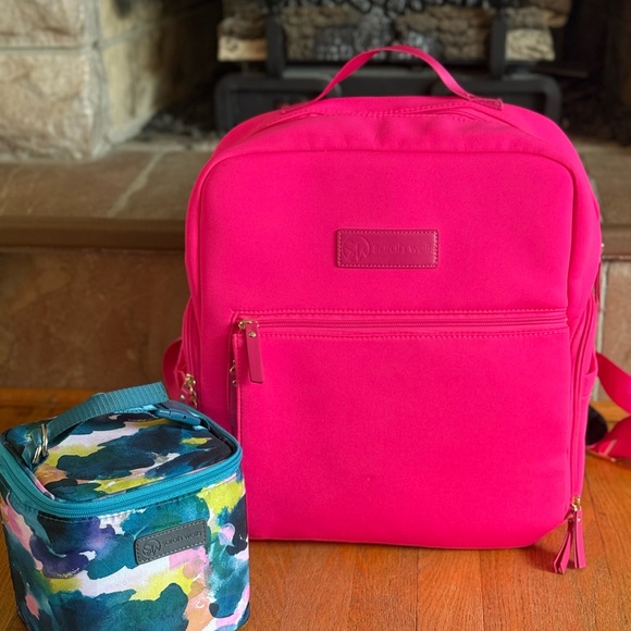 Sarah Wells Fiona Pump Backpack - Picture 1 of 11